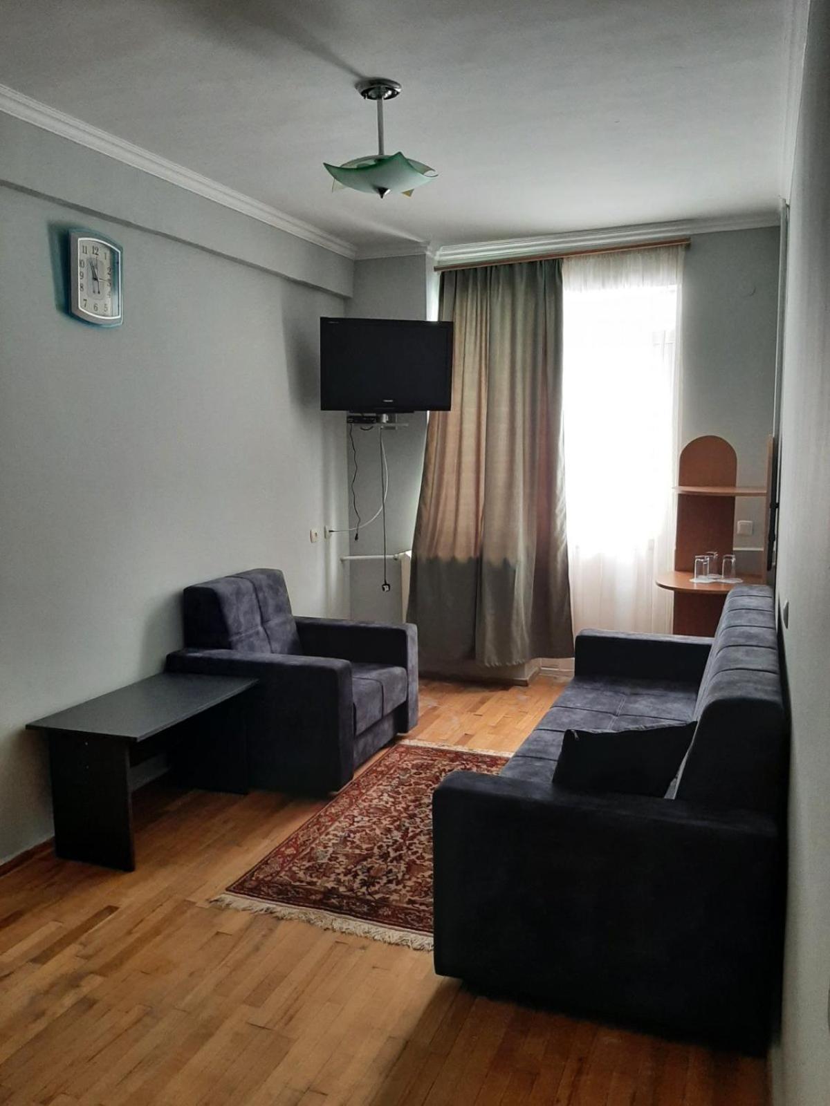 N&R Rest House Цахкадзор Екстериор снимка